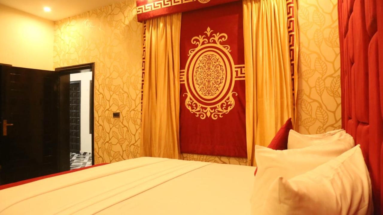 Hotel De Smart Multan Exteriör bild