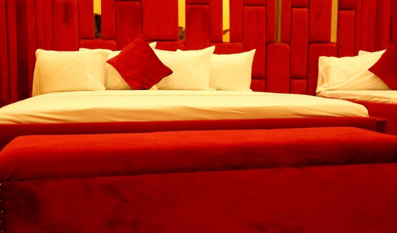 Hotel De Smart Multan Exteriör bild