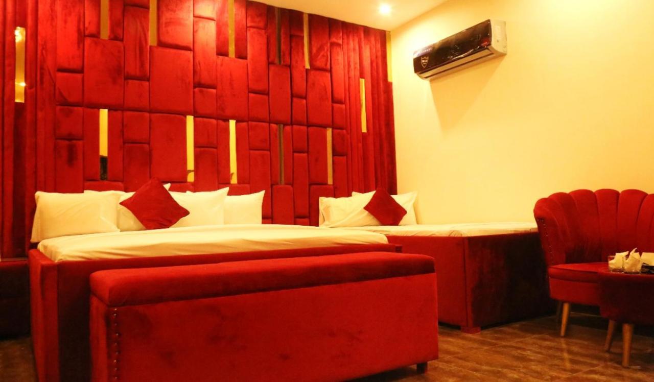 Hotel De Smart Multan Exteriör bild